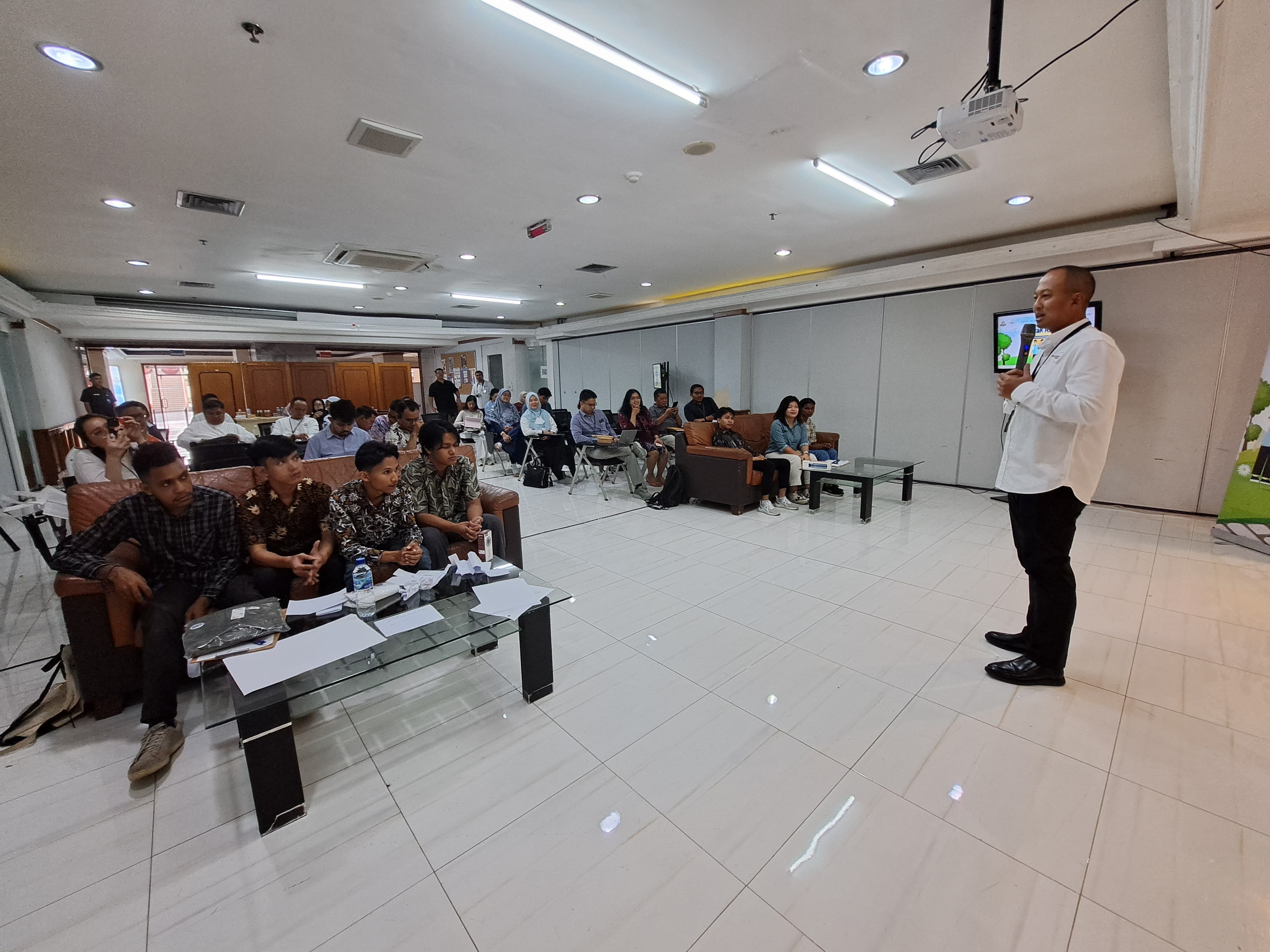 Sebarkan Energi Kebaikan, PHE Luncurkan Program Perwira Volunteerism 'Kakak Asuh Masyarakat Adat Beasiswa Sobat Bumi (MASOBI)'’