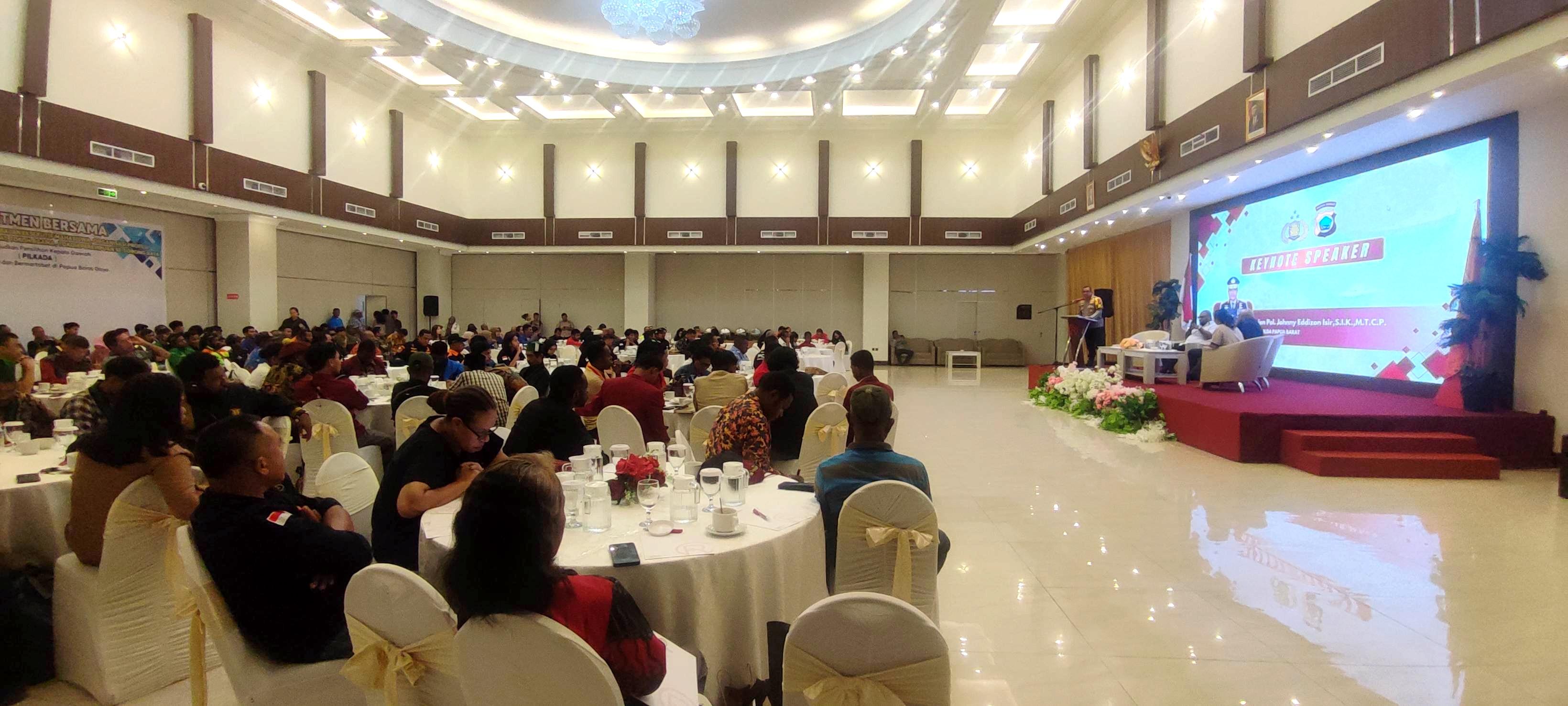 Ciptakan Pilkada Damai, Kapolda Papua Barat Gelar Coffee Morning