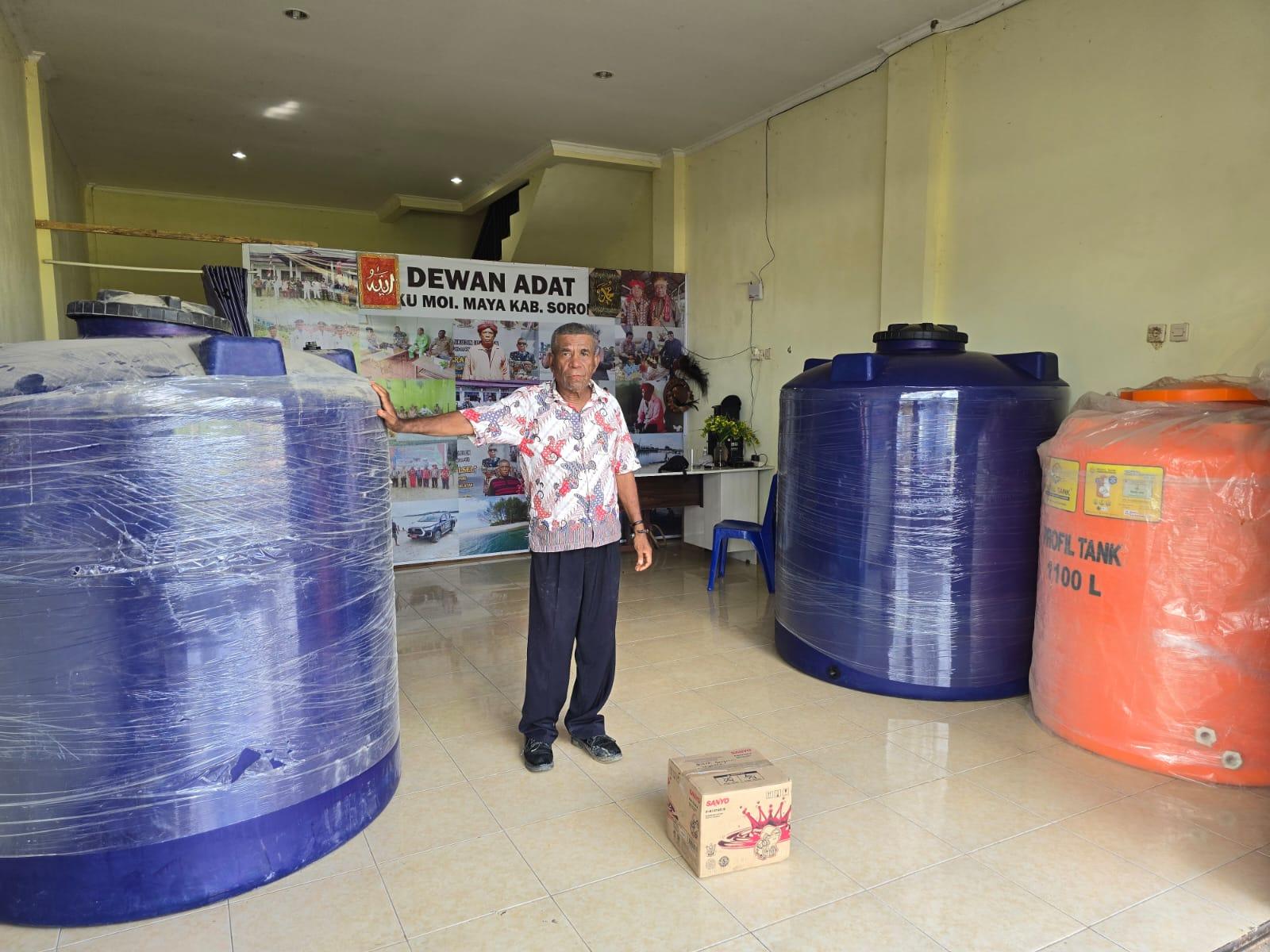 Bantuan Sarana Air Bersih dari Presiden Prabowo Subianto di Salawati Selatan Bagi Masyarakat