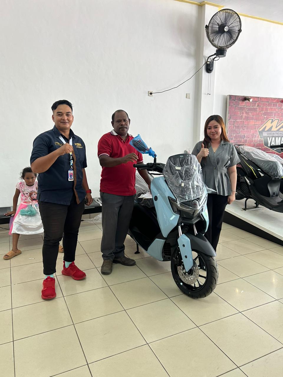 Dukung  Aktivitas Tokoh; WaKet LMA Kota Sorong Dapat Bantuan 1 Unit Motor