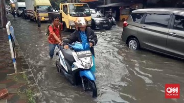 Tangerang Terendam! Banjir di Kecamatan Benda Tembus 1 Meter, Warga Pasar Kemis Mulai Mengungsi