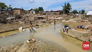 Akses Darat Terputus, Logistik untuk 4 Kecamatan di Bener Meriah Terpaksa Dikirim Lewat Jalur Udara