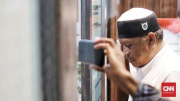 Kejutan di Solo: Eggi Sudjana dan Damai Hari Lubis Temui Jokowi di Tengah Kasus Hukum