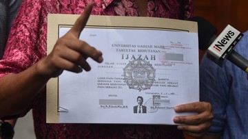 Kesaksian Mengejutkan Eks Wakapolri Oegroseno di Sidang PN Solo: Foto Ijazah Tak Mirip Jokowi?