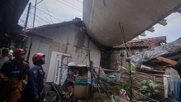 Tragedi Awal Tahun 2026: Sayap Pesawat Hantam Rumah di Bogor hingga Satu Keluarga Tewas di Jakut