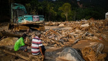 Kemenhut Sulap 1.260 Meter Kubik Kayu Hanyut Jadi Hunian Layak Bagi Korban Banjir Aceh Utara
