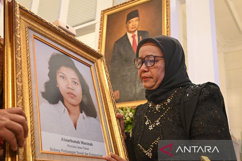 Marsinah Resmi Jadi Pahlawan Nasional, Presiden Prabowo Beri Penghormatan Tertinggi di Istana Negara