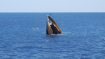 Tragedi di Laut Karimun: Speedboat Pemancing Terbalik Dihantam Gelombang, Satu Orang Dinyatakan Hilang