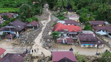 Mencekam! Warga Agam Trauma Banjir Bandang Susulan, Jumlah Pengungsi Terus Membeludak