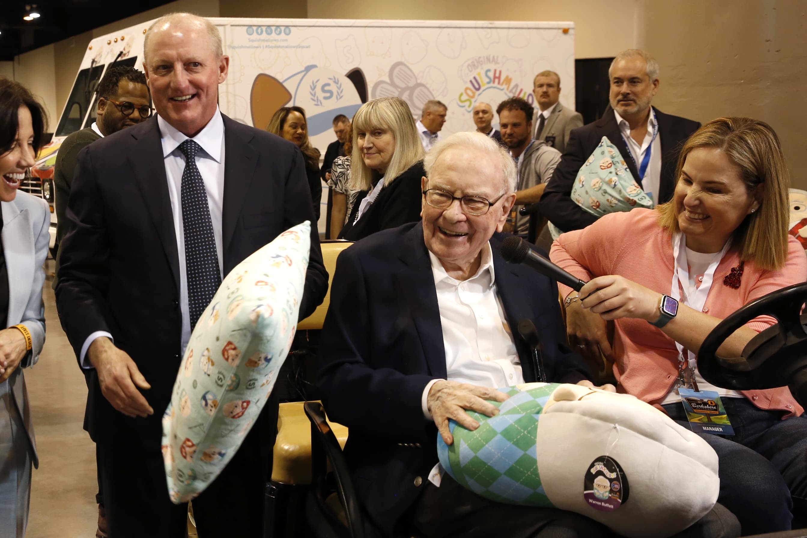 Warren Buffett Masih Incar 'Gajah Besar' Sebelum Pensiun: Bukti Ambisi Sang Legenda Tak Pernah Padam