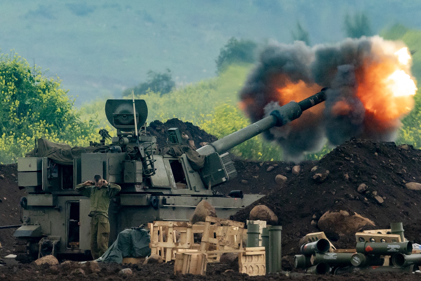 Pasukan Israel Serang Lebanon Selatan dalam Operasi Darat yang Diumumkan