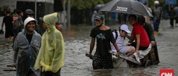 11-rt-di-jakarta-masih-terendam-banjir-ribuan-orang-mengungsi-1768291341.jpg