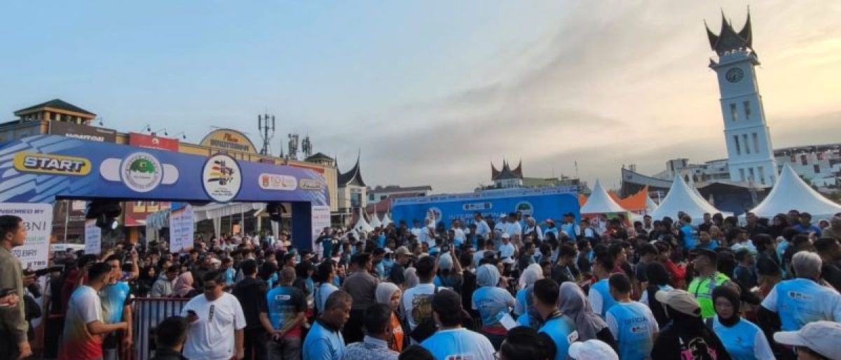 2.000 Pelari Ikuti International Jam Gadang Fun Run