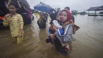 banjir-di-kota-banjarbaru-kalsel-2842-warga-mengungsi-1767976257.jpg