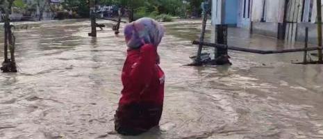 banjir-rendam-30-rumah-di-donggala-akibat-luapan-sungai-mapaga-1775322049.jpg
