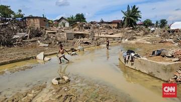 bantuan-dikirim-lewat-udara-untuk-4-kecamatan-di-bener-meriah-1767636241.jpg