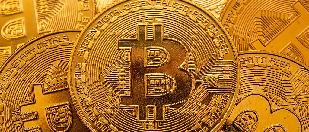 blackrock-predicts-major-shift-in-retail-investors-access-to-cryptocurrencies-scrape-1767962275.jpg