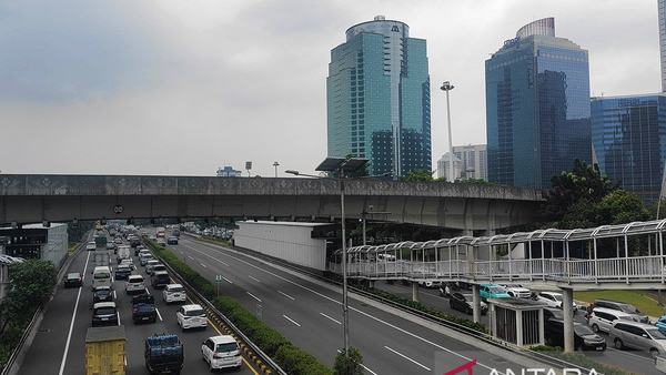 BMKG prakirakan sebagian Jakarta bakal berawan pada Rabu pagi