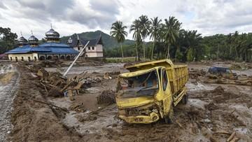 bnpb-kabupaten-agam-masih-diterjang-longsor-status-tanggap-darurat-1767659516.jpg