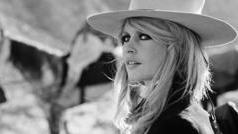 brigitte-bardot-foundation-issues-warning-about-scam-memorabilia-1767538885.jpg
