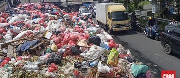 buang-sampah-ke-cileungsi-pemkot-tangsel-bayar-rp90-juta-per-hari-1768003230.jpg