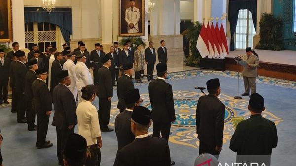 daftar-25-pejabat-10-dubes-yang-dilantik-prabowo-pada-oktober-2025-1767537376.jpg
