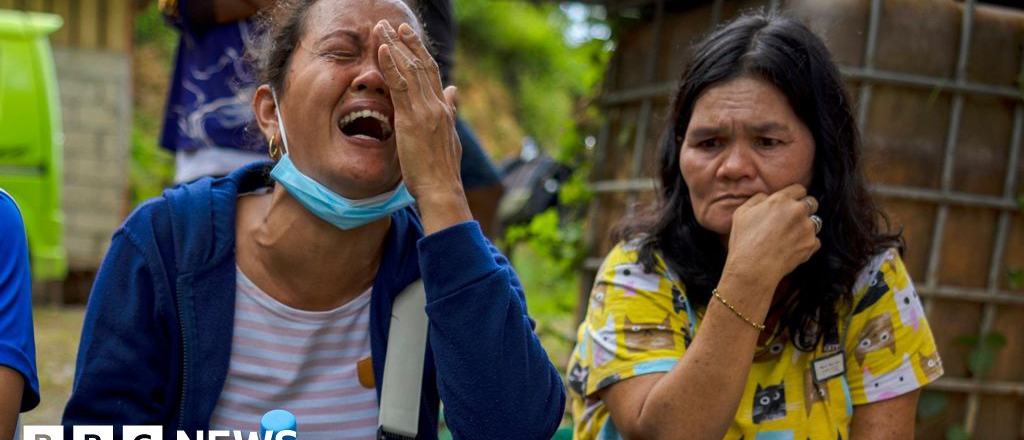 death-toll-in-philippines-landfill-collapse-rises-to-11-1768277398.jpg