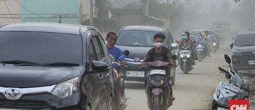 debu-pekat-dari-lumpur-kering-ancam-kesehatan-warga-di-aceh-tamiang-1767659485.jpg