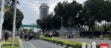 demo-buruh-bubar-jalan-medan-merdeka-selatan-kembali-dibuka-1767875521.jpg