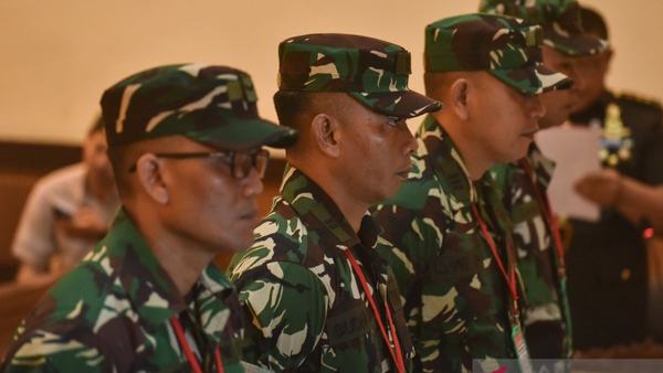 Empat Prajurit TNI Hadapi Vonis Kasus Penyiraman Air Keras