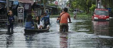 enam-kecamatan-di-bengkayang-kalimantan-barat-terendam-banjir-1767961880.jpg