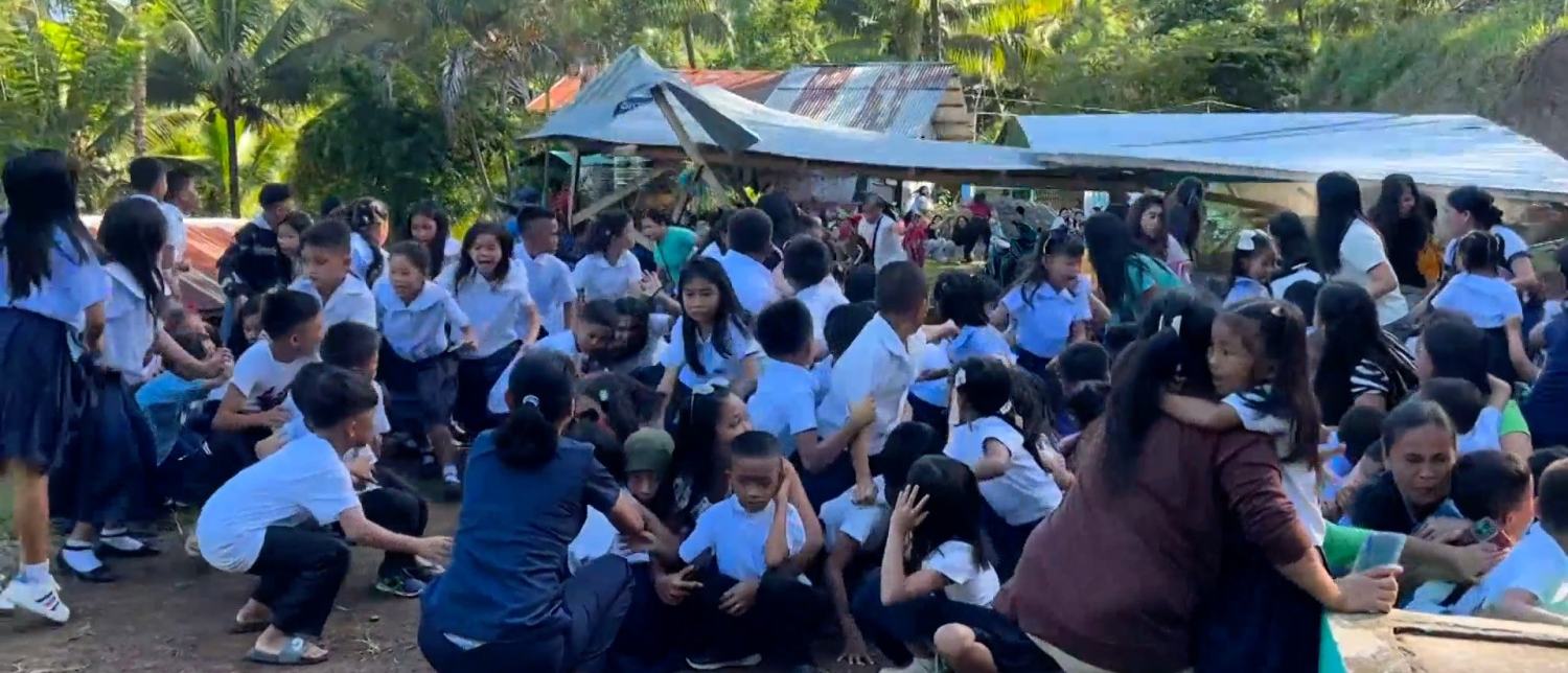Gempa Magnitudo 7,8 Guncang Filipina Selatan Saat Upacara Sekolah
