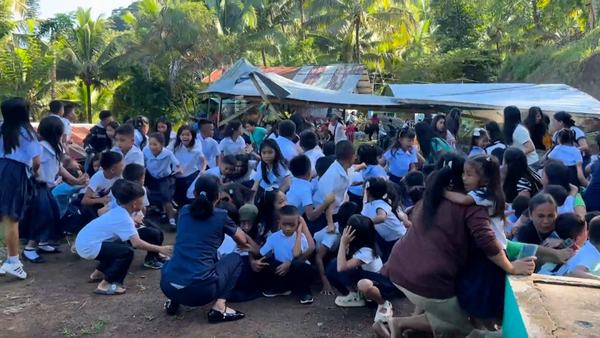 Gempa Magnitudo 7,8 Guncang Filipina Selatan Saat Upacara Sekolah