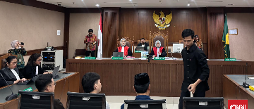 hakim-tolak-penangguhan-penahanan-delpedro-dkk-1767861108.png