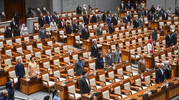 hampir-separuh-anggota-dpr-absen-di-rapat-awal-masa-sidang-usai-reses-1768291452.jpg