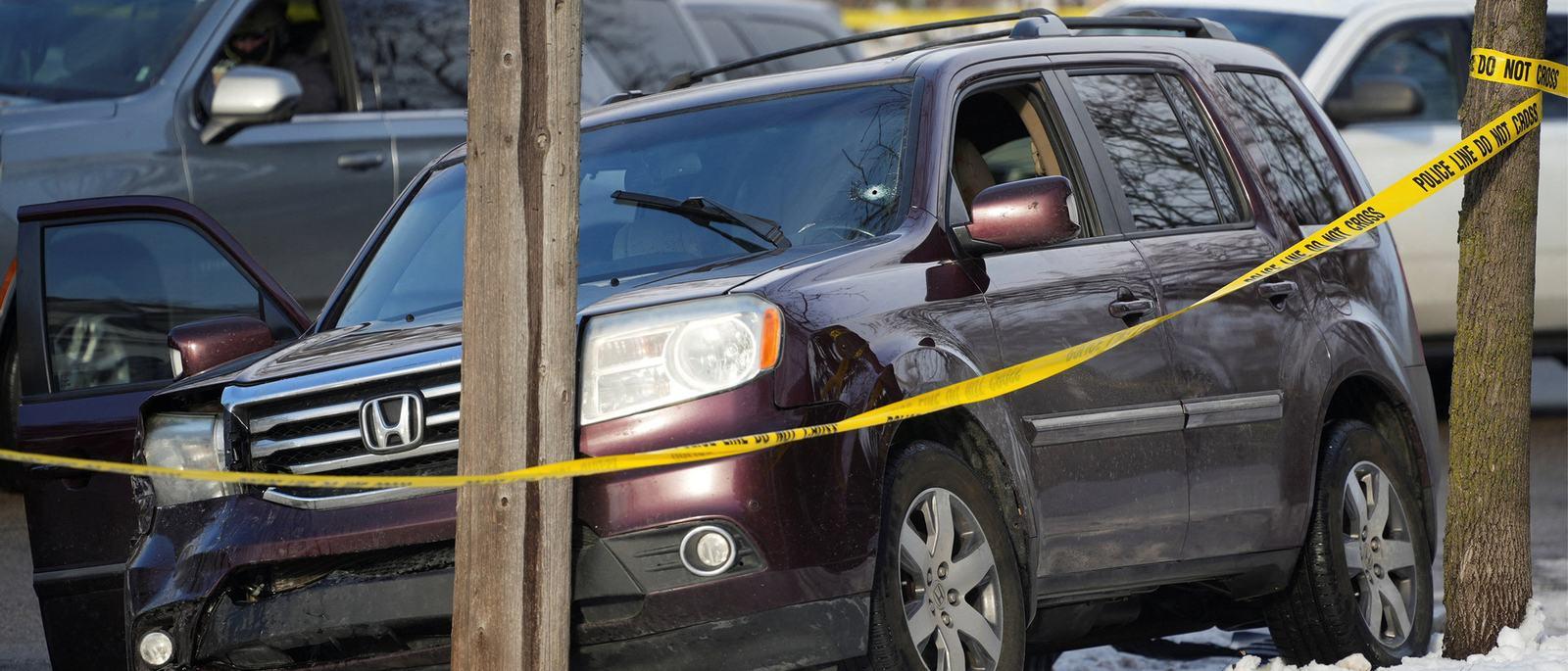 ice-agent-fatally-shoots-woman-during-minneapolis-immigration-raid-scrape-1767832367.jpg