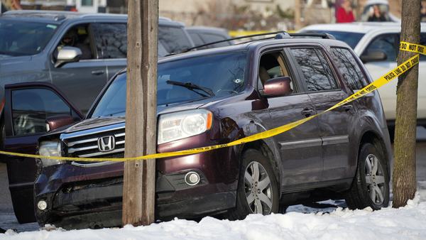 ice-agent-fatally-shoots-woman-during-minneapolis-immigration-raid-scrape-1767832367.jpg
