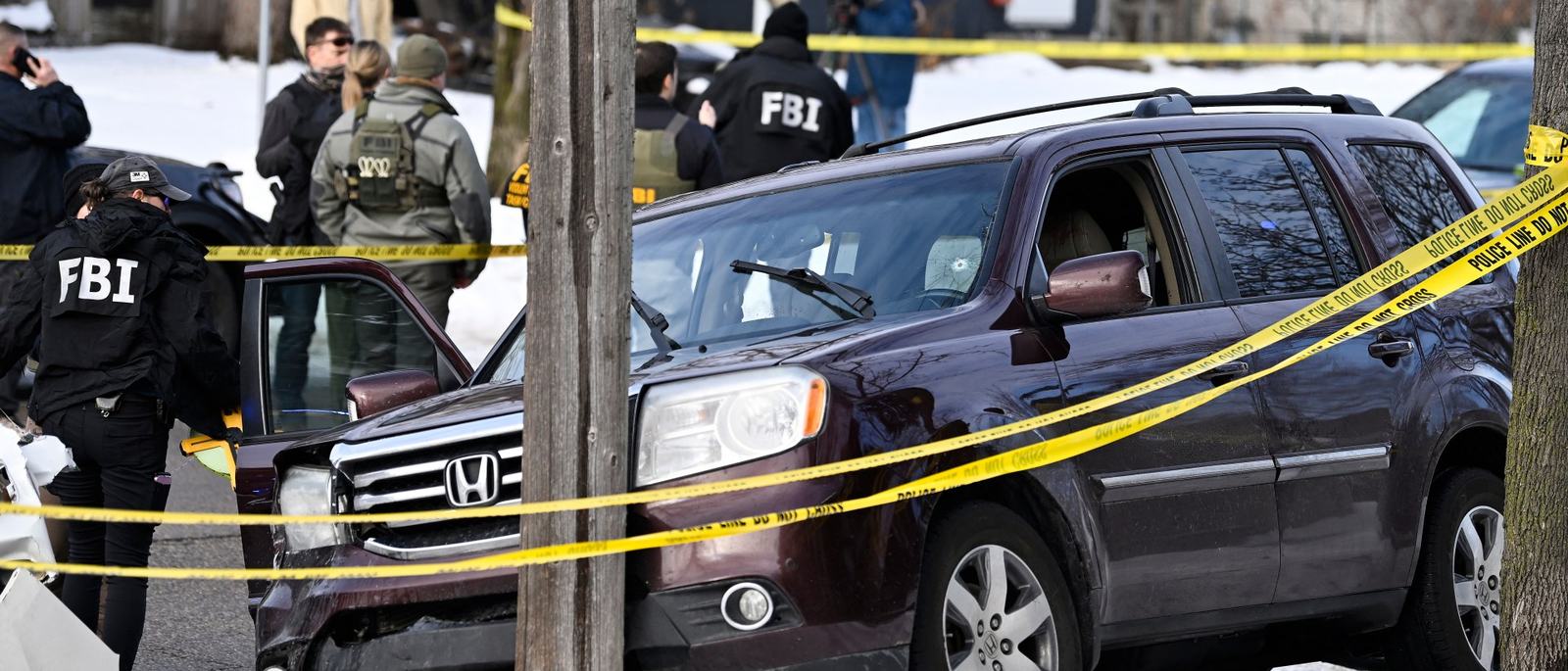 ice-agent-shoots-and-kills-woman-during-minneapolis-immigration-raid-scrape-1767817924.jpg