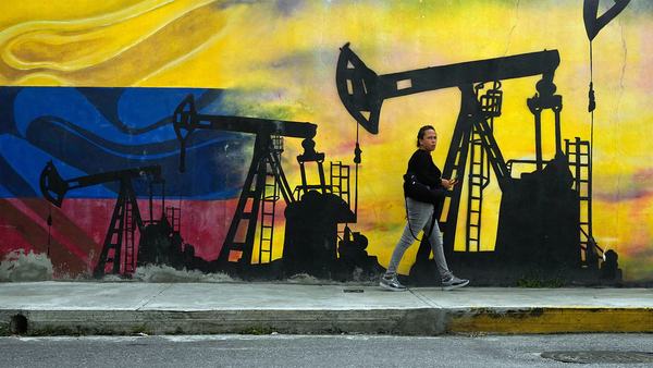 is-the-us-unlocking-venezuelas-oil-wealth-or-exploiting-it-scrape-1767890027.jpg