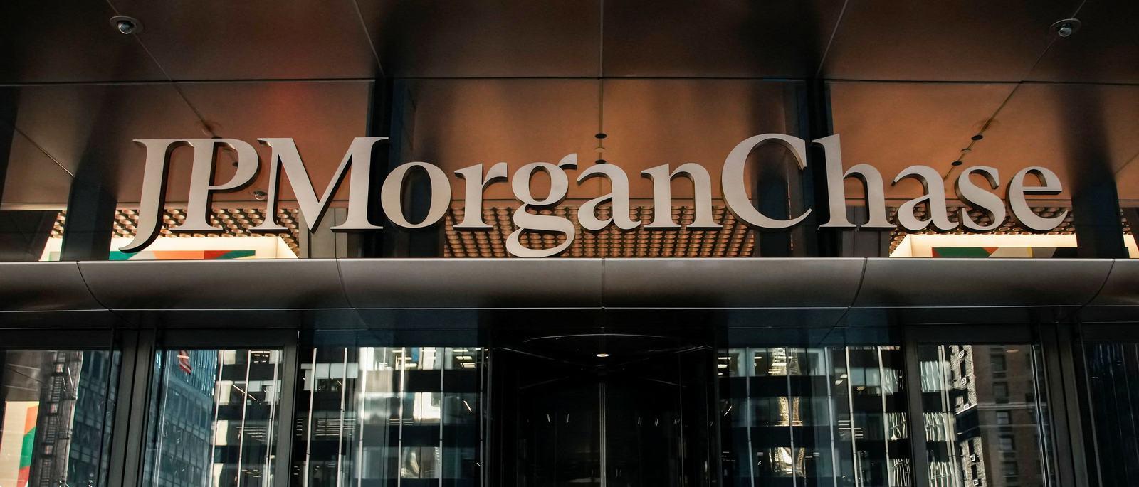 jpmorgan-chase-says-banks-could-fight-trump-credit-card-rate-cap-everythings-on-the-table-1768321623.jpg