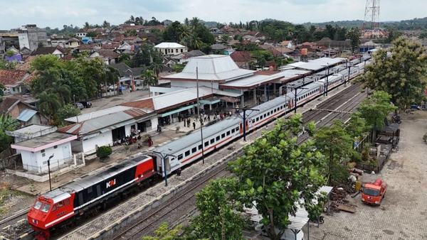 KAI Kirim 25 Kereta Penumpang ke Sumatra Antisipasi Lonjakan Pelanggan