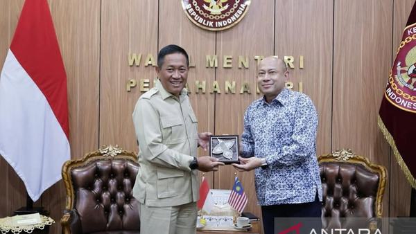Kemhan RI dan Malaysia Sepakat Pererat Kerja Sama Militer