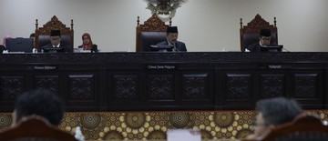 ketua-mkmk-respons-soal-anwar-usman-sering-bolos-sidang-1767803493.jpg