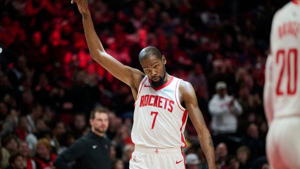 kevin-durant-passes-wilt-chamberlain-on-all-time-nba-scoring-list-1768058035.jpg