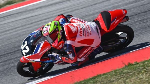 Kiandra Ramadhipa Melesat ke Posisi Kedua Klasemen Moto3 Junior