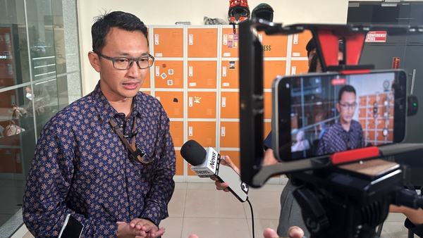 KPK Periksa Anggota DPRD Rejang Lebong Anton Doriska