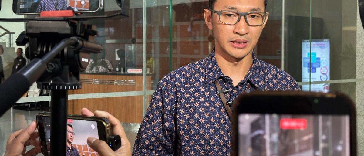 KPK Periksa Dua Mantan Pejabat PN Depok Kasus Suap