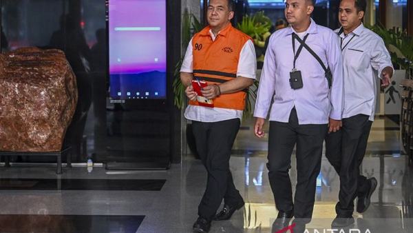 KPK Ungkap Silmy Karim Berkomunikasi dengan WNA Kampung Rusia