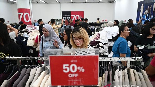 Kunjungan Mal di Jakarta Turun 10 Persen Akibat Daya Beli Melemah
