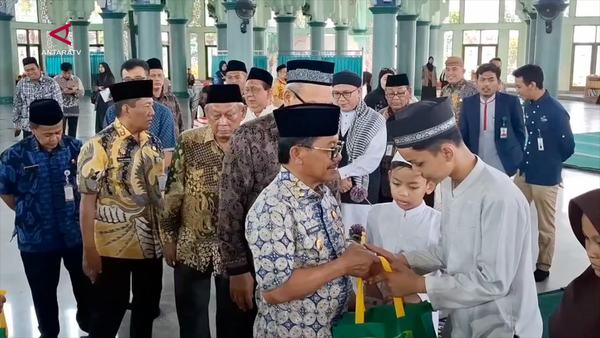 Lebaran anak yatim, Pemkot Tangerang beri sembako ke 1.448 anak yatim